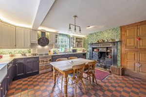 Dining Kitchen- click for photo gallery